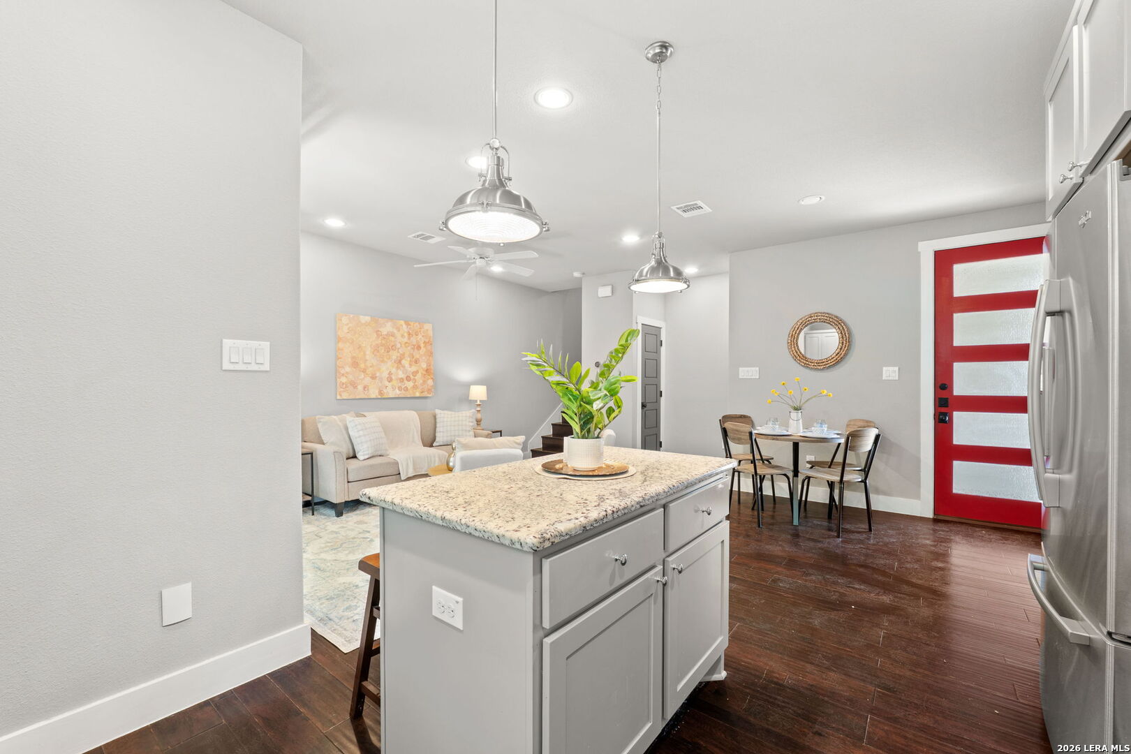 252 CLAREMONT AVE Unit: 102