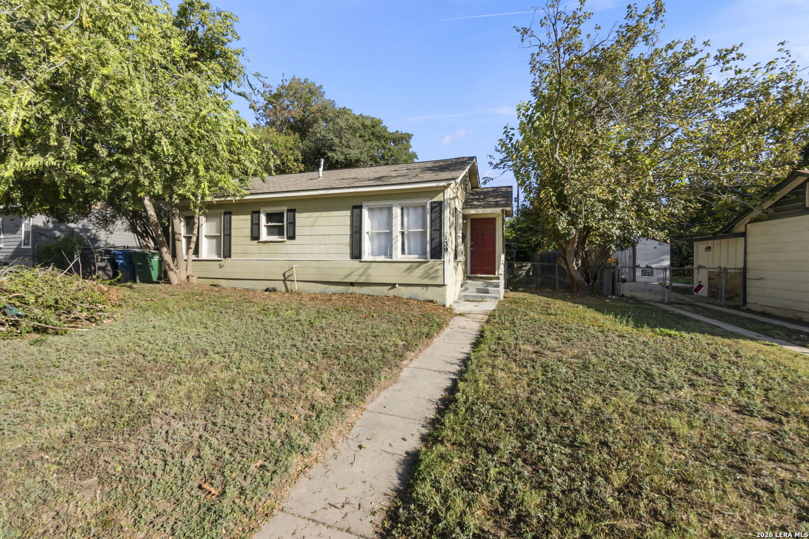 139 CRAVENS AVE