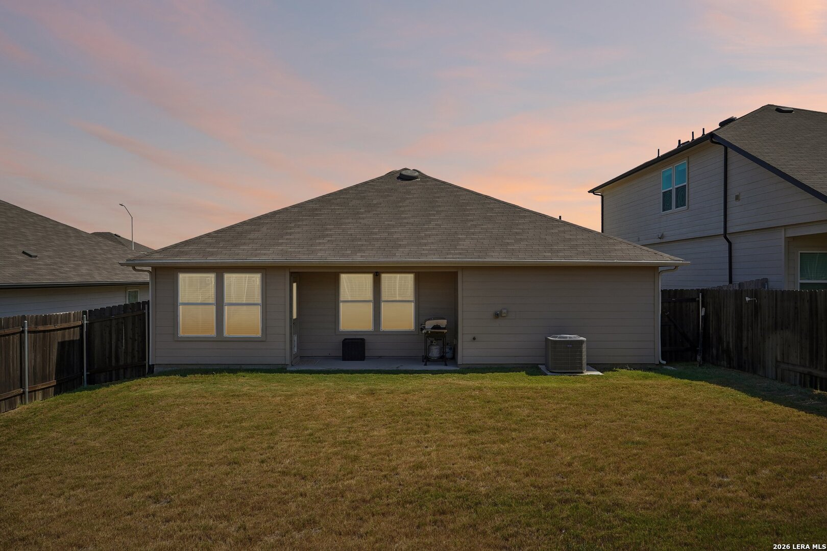 841 BAHIA PL