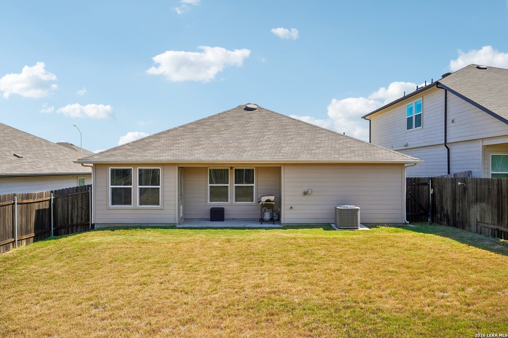 841 BAHIA PL