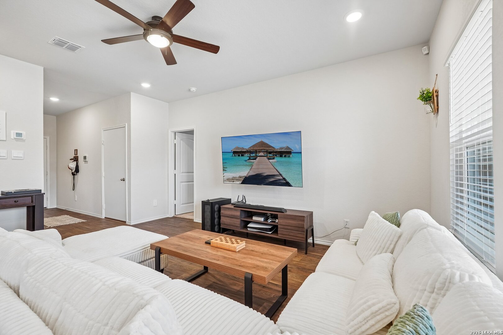 841 BAHIA PL