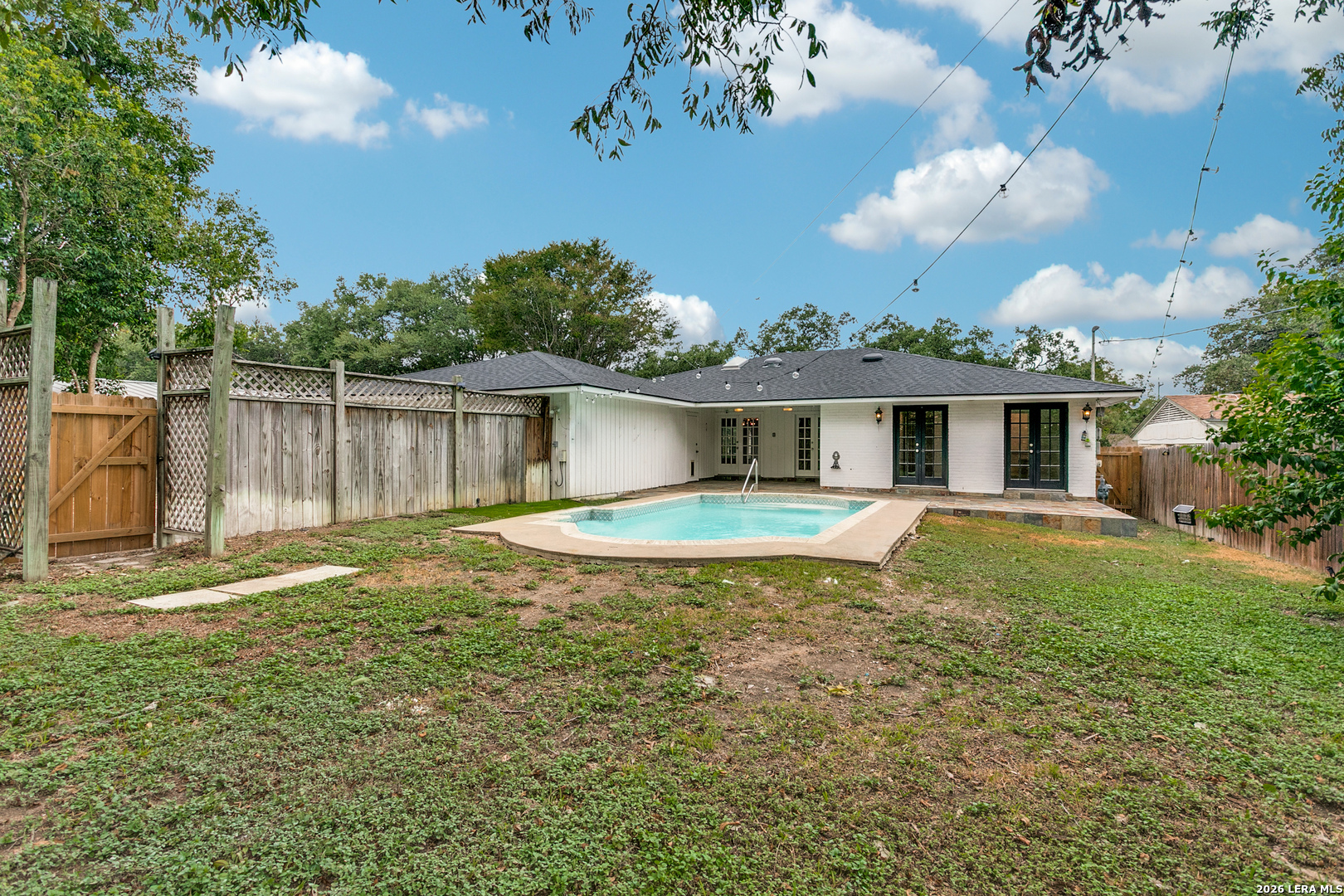 538 OAKLEAF DR