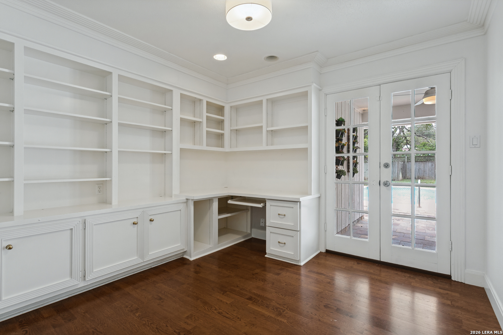 538 OAKLEAF DR
