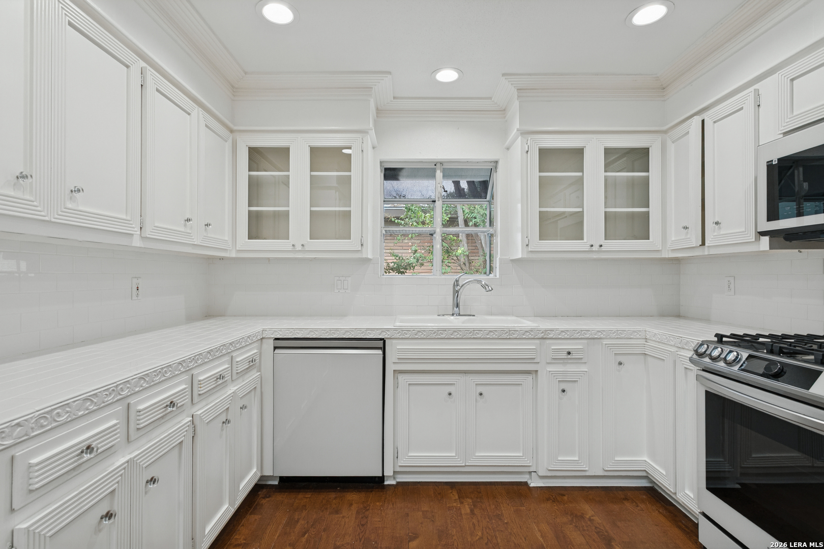 538 OAKLEAF DR