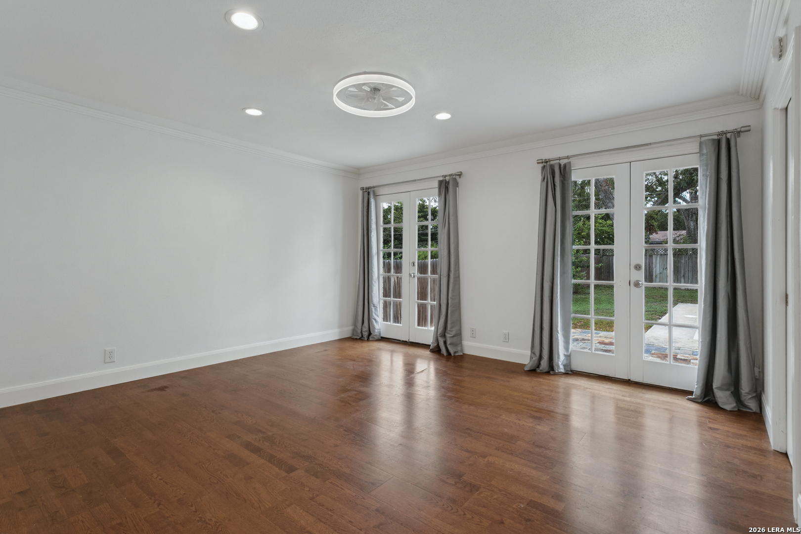 538 OAKLEAF DR