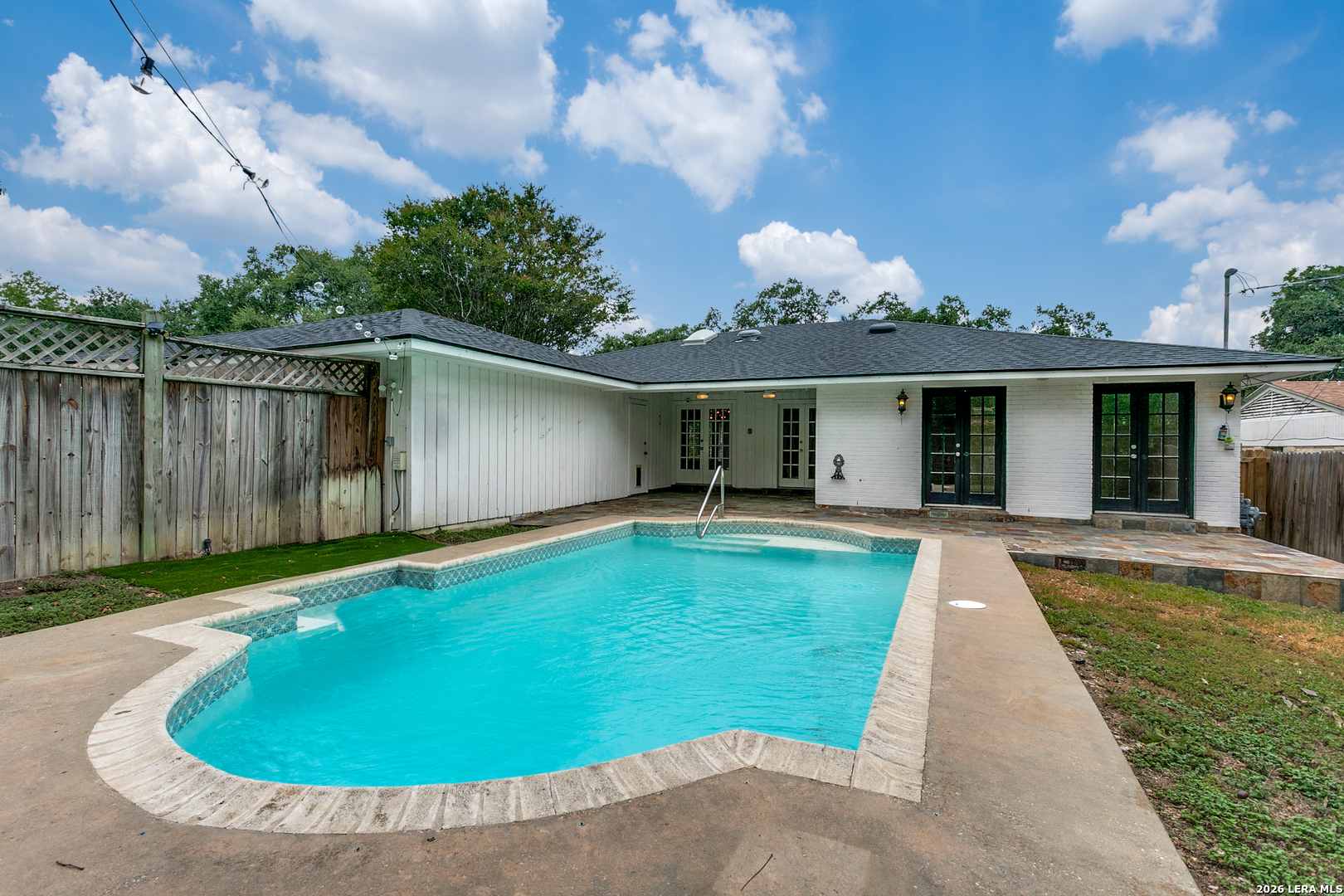 538 OAKLEAF DR