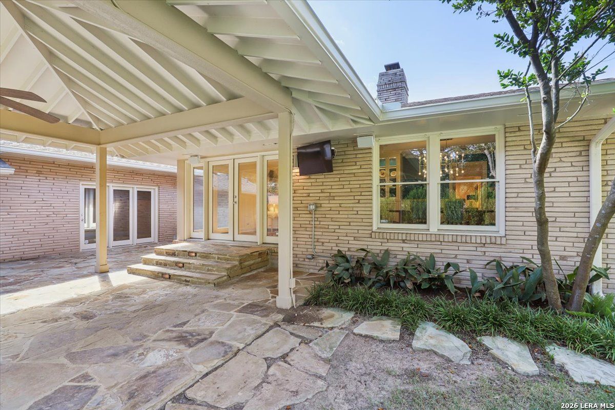 155 Hillview Dr