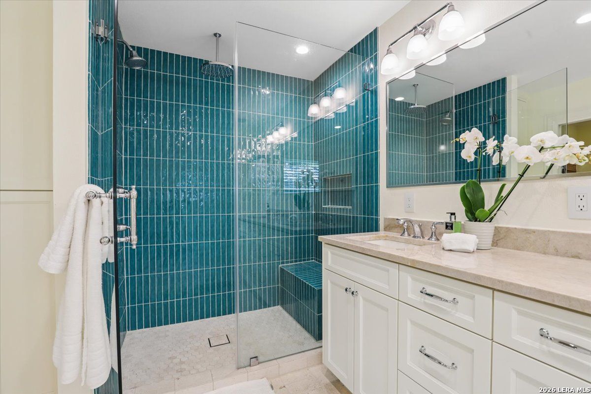 155 Hillview Dr