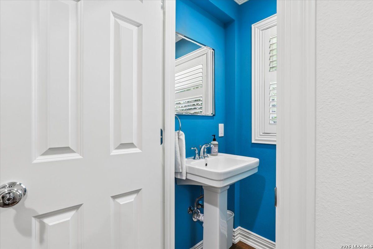 155 Hillview Dr