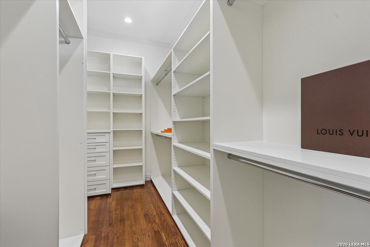 155 Hillview Dr