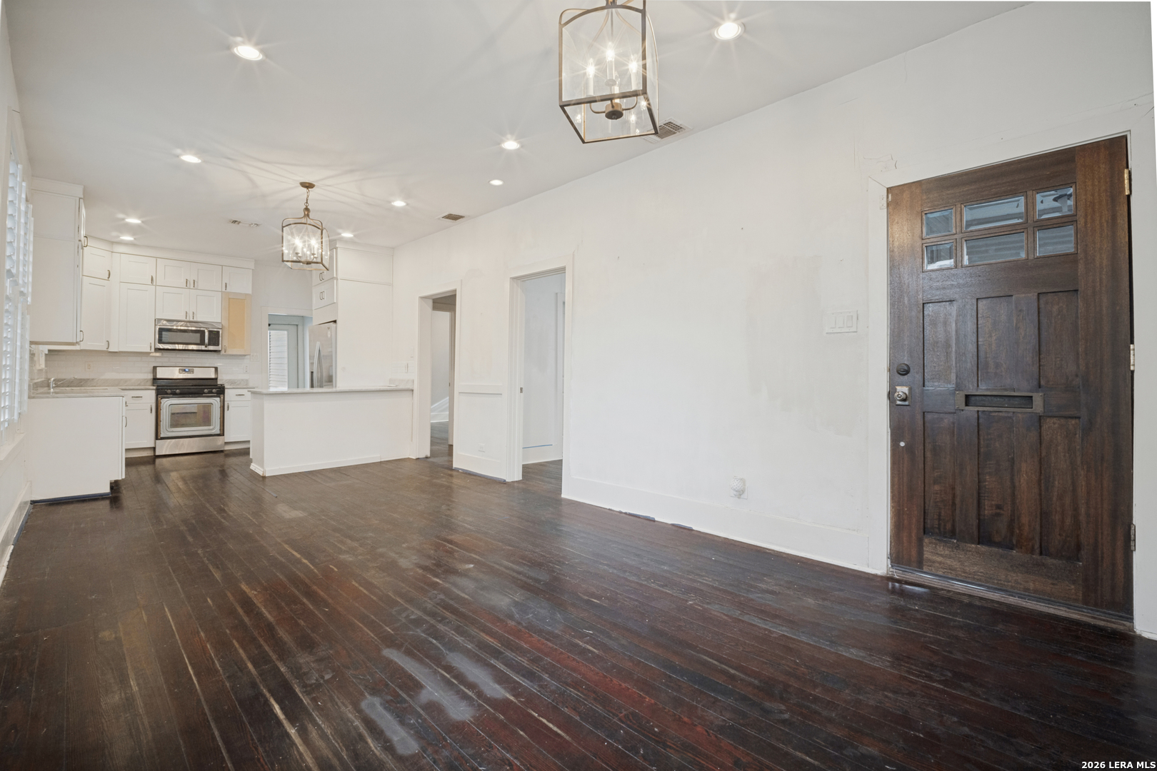 423 Queen Anne Ct