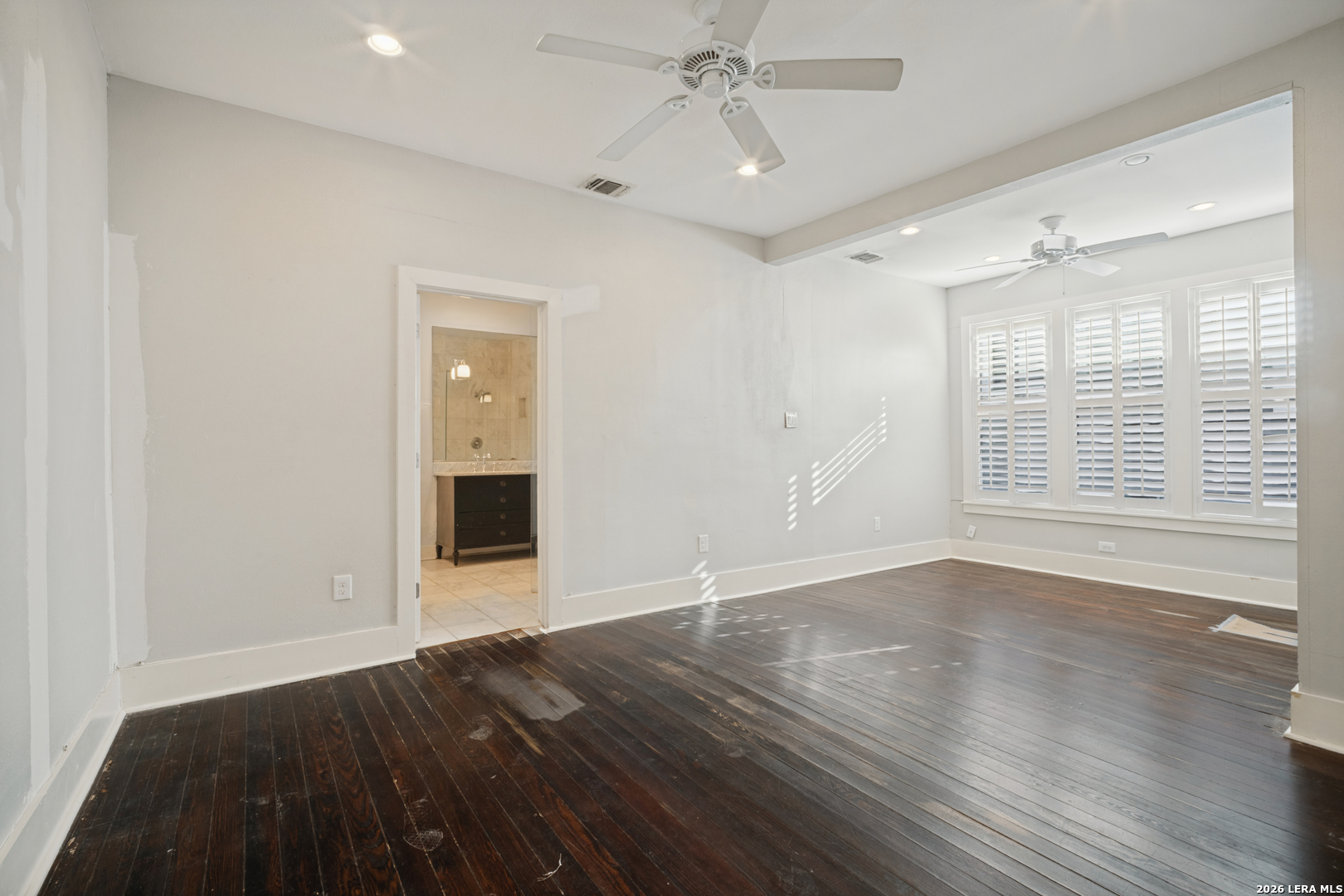423 Queen Anne Ct