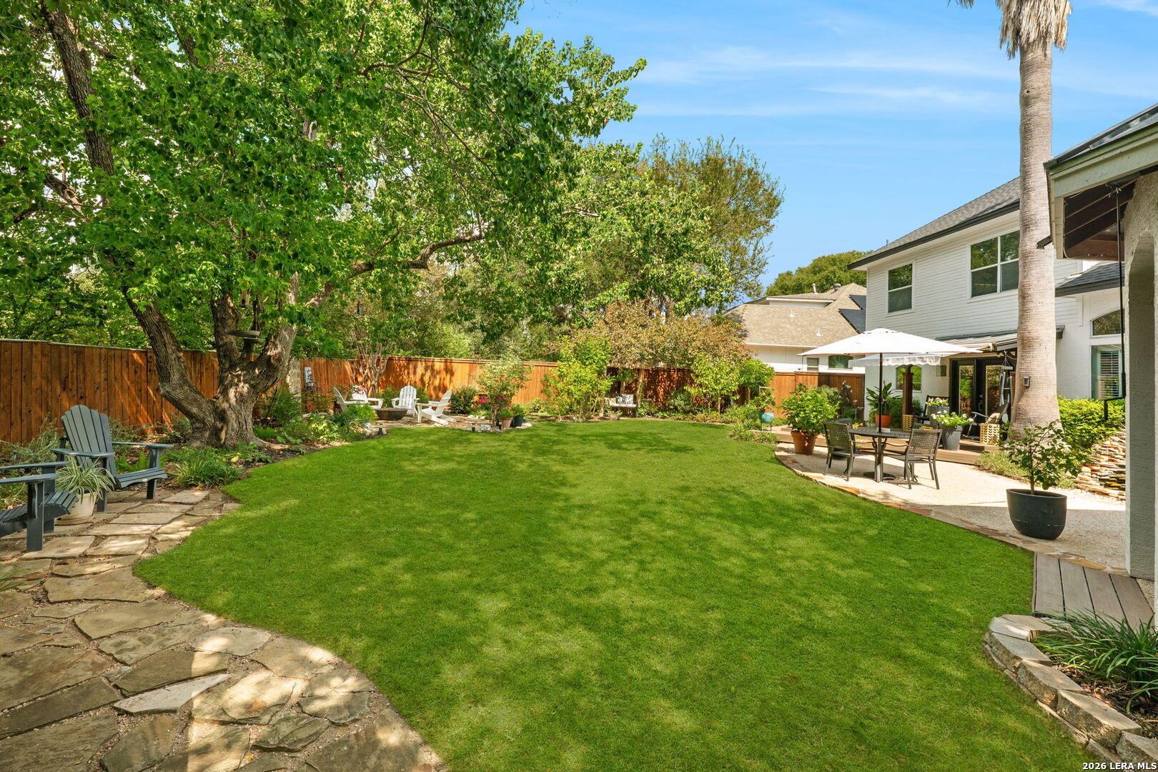 37 INWOOD HEIGHTS DR N