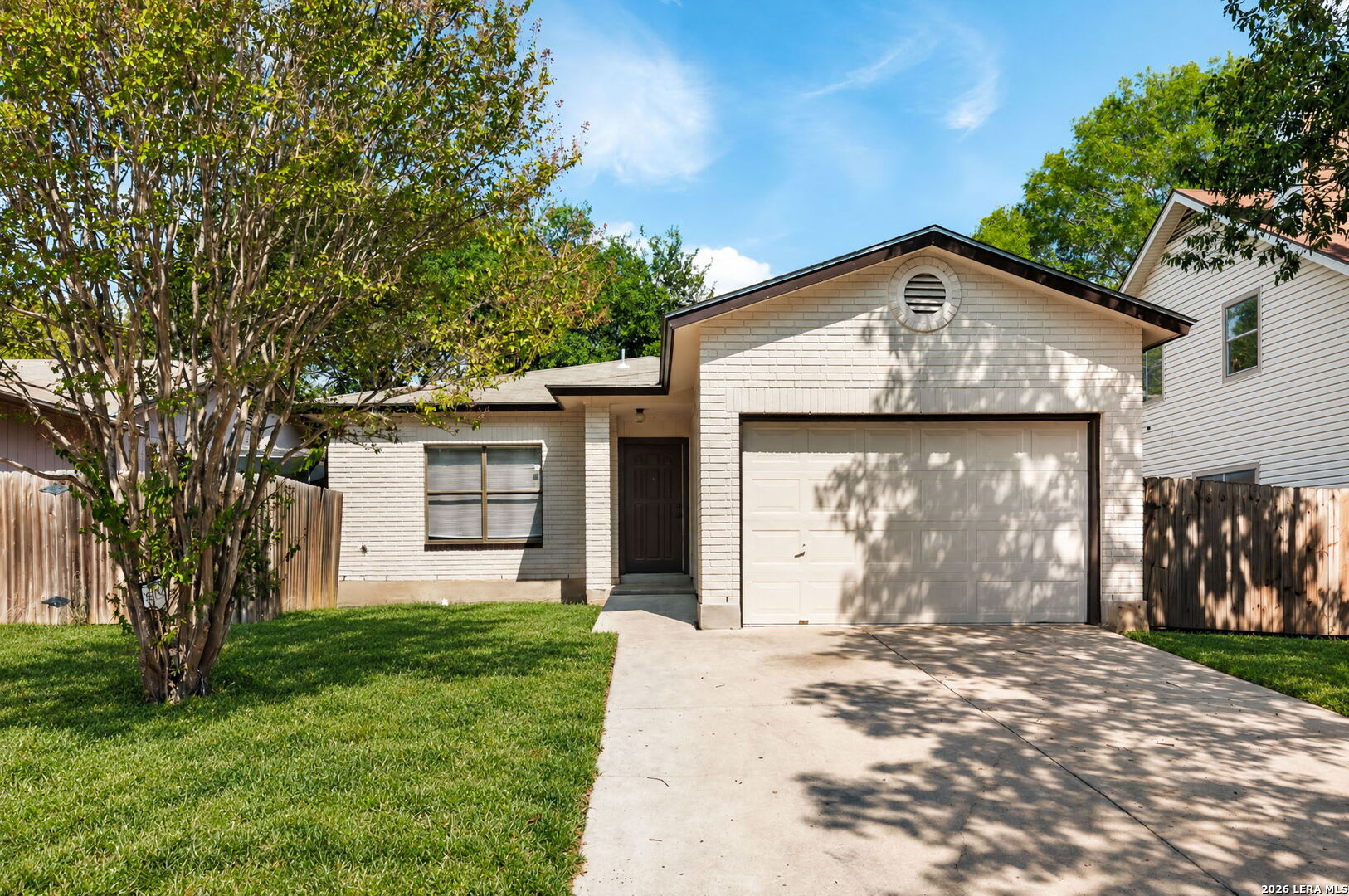 816 Meadow Stone