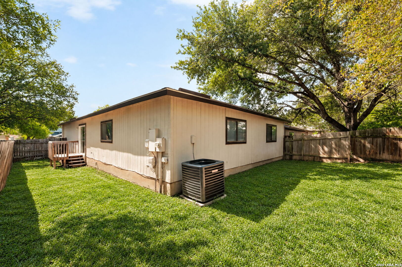 816 Meadow Stone