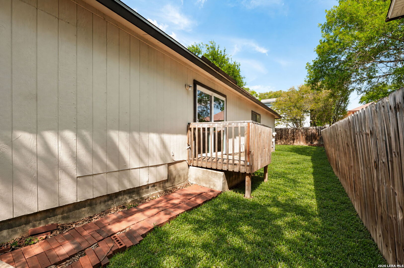 816 Meadow Stone