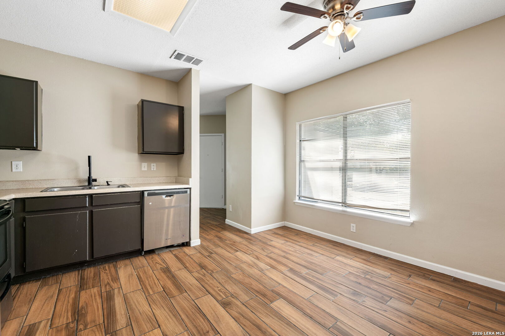 816 Meadow Stone