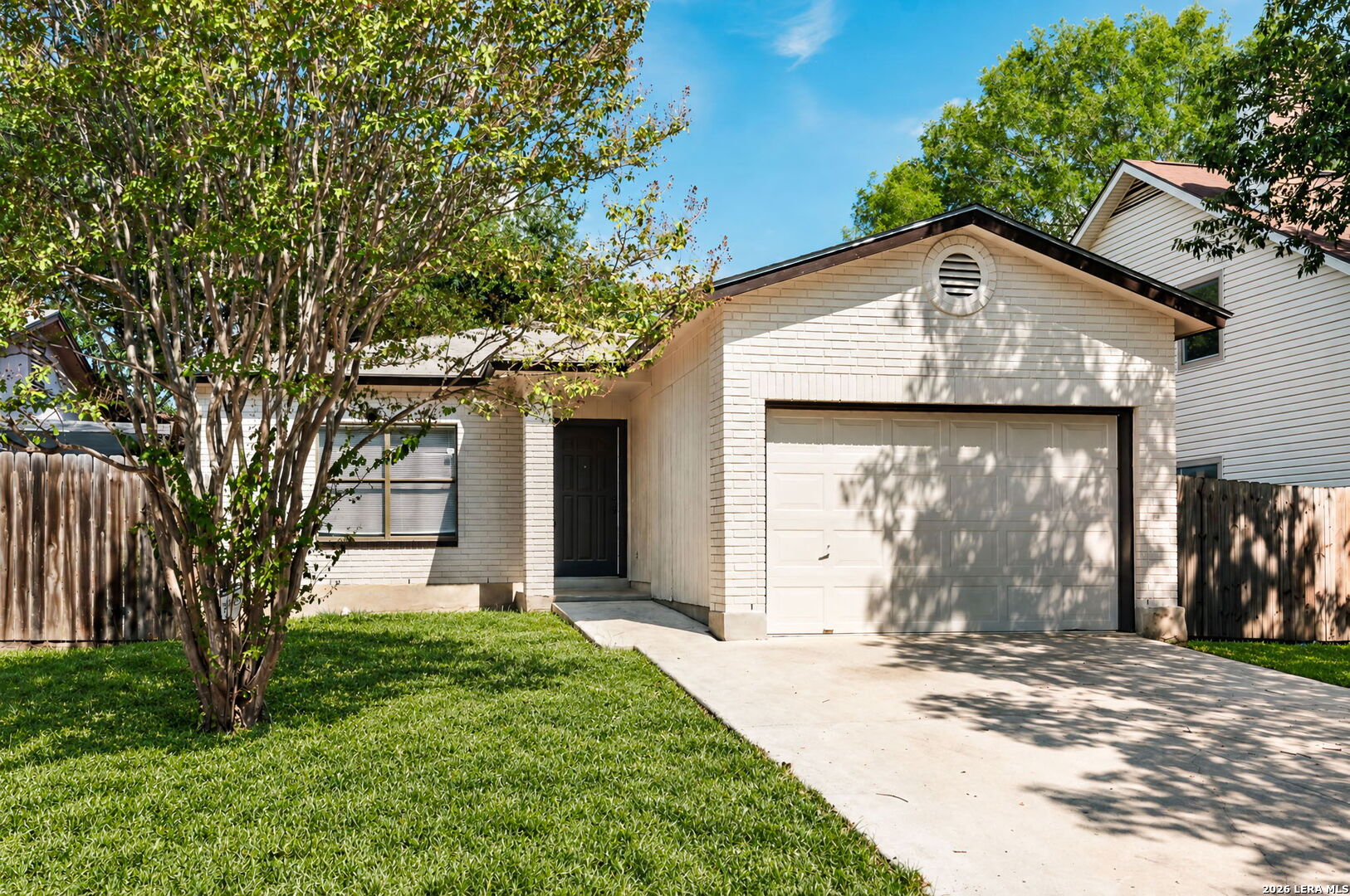 816 Meadow Stone