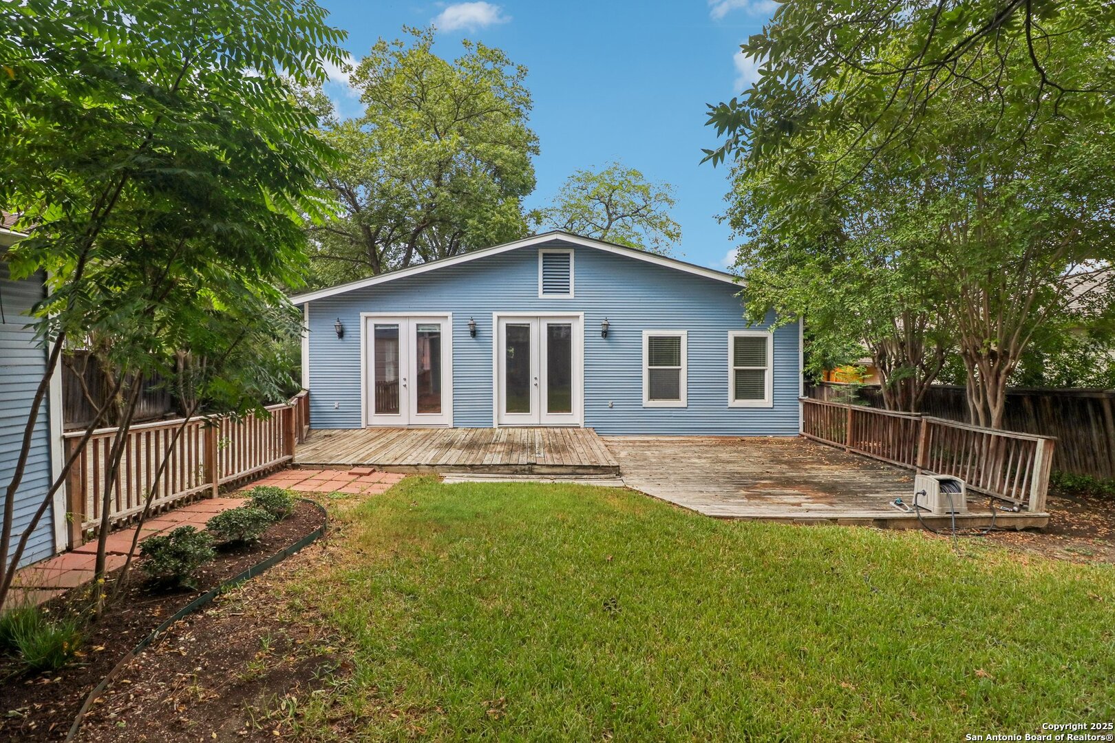 838 WILTSHIRE AVE