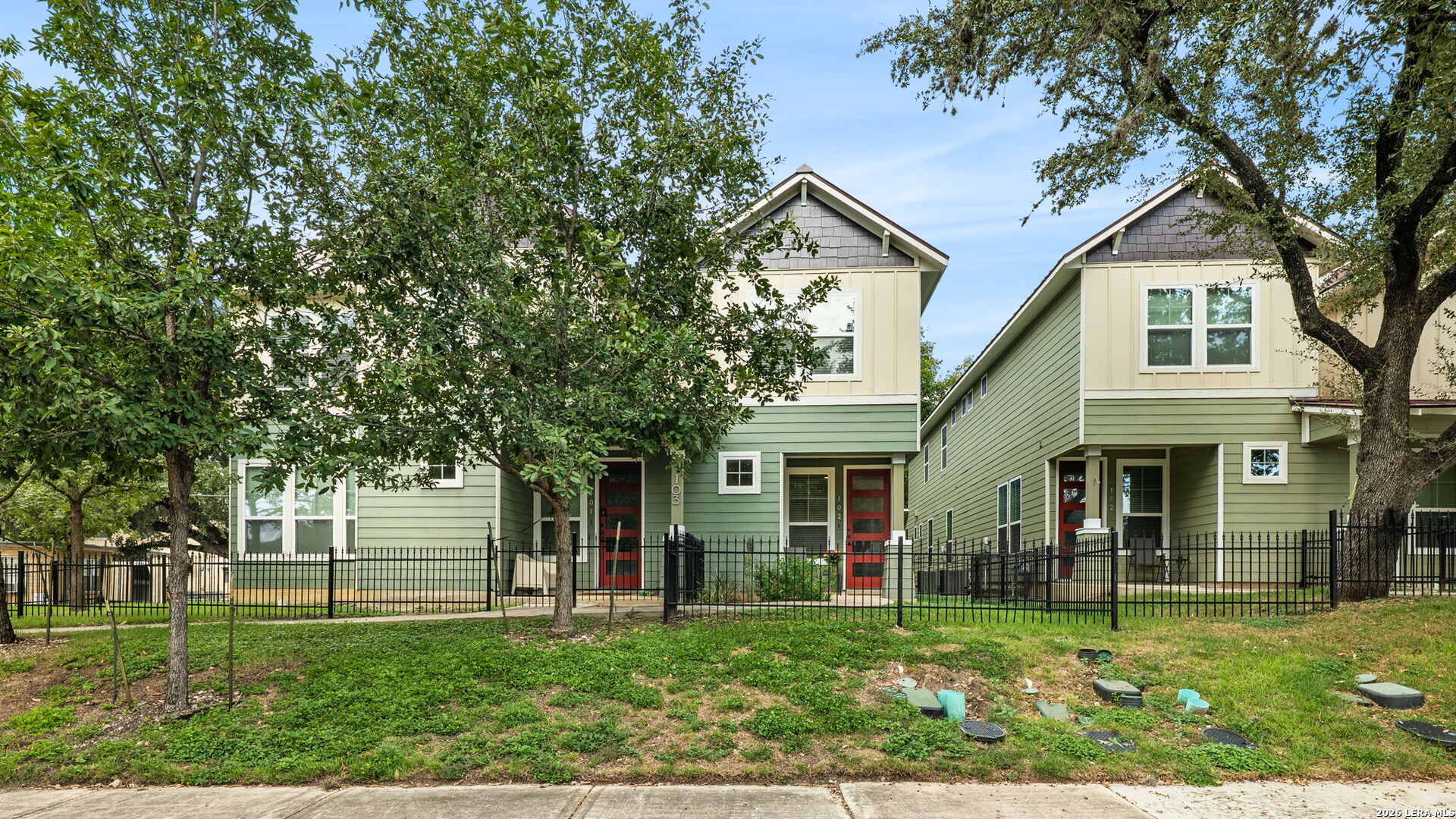103 Claremont Unit: 102