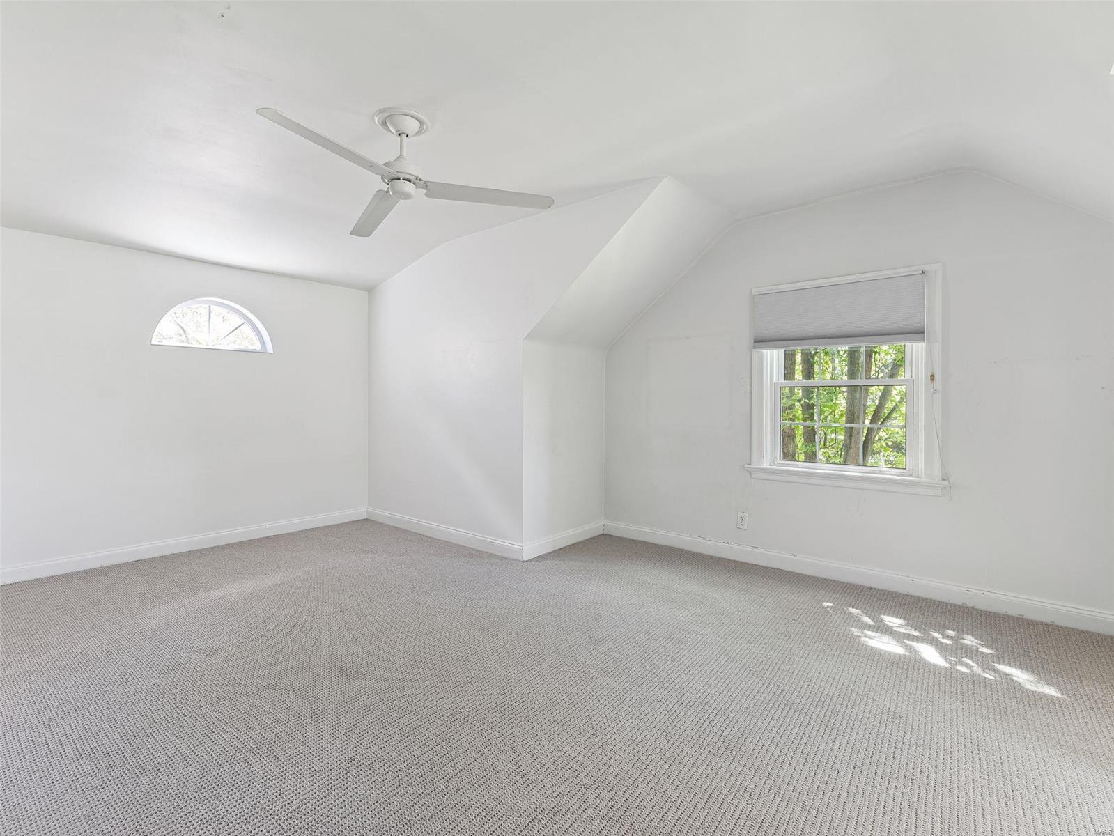 438 Central Place