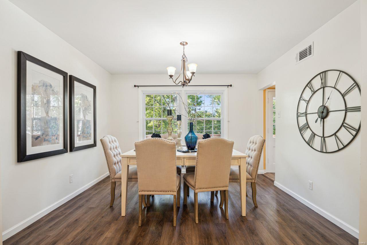 1345 Windsor Spring Court