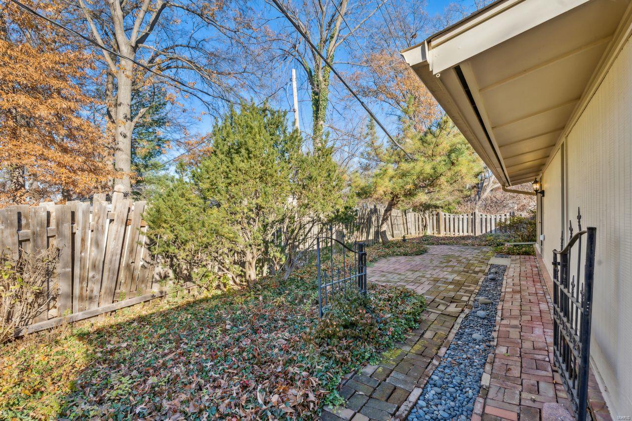 717 Cranbrook Drive