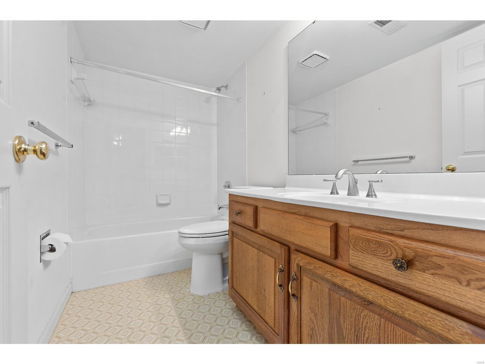 7424 Williamsburg Colonial Lane Unit: 1701