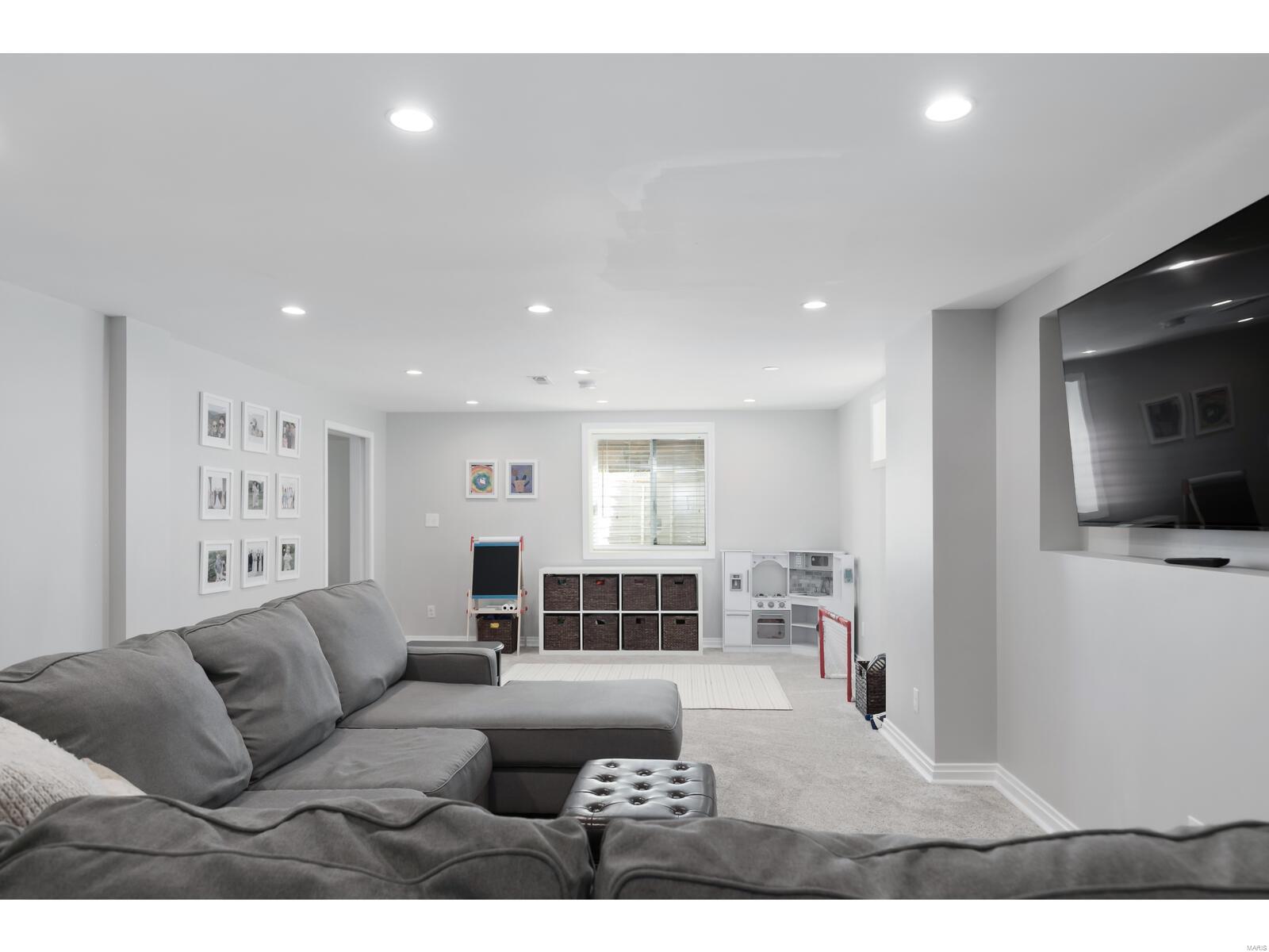 1109 Eastbrook Lane