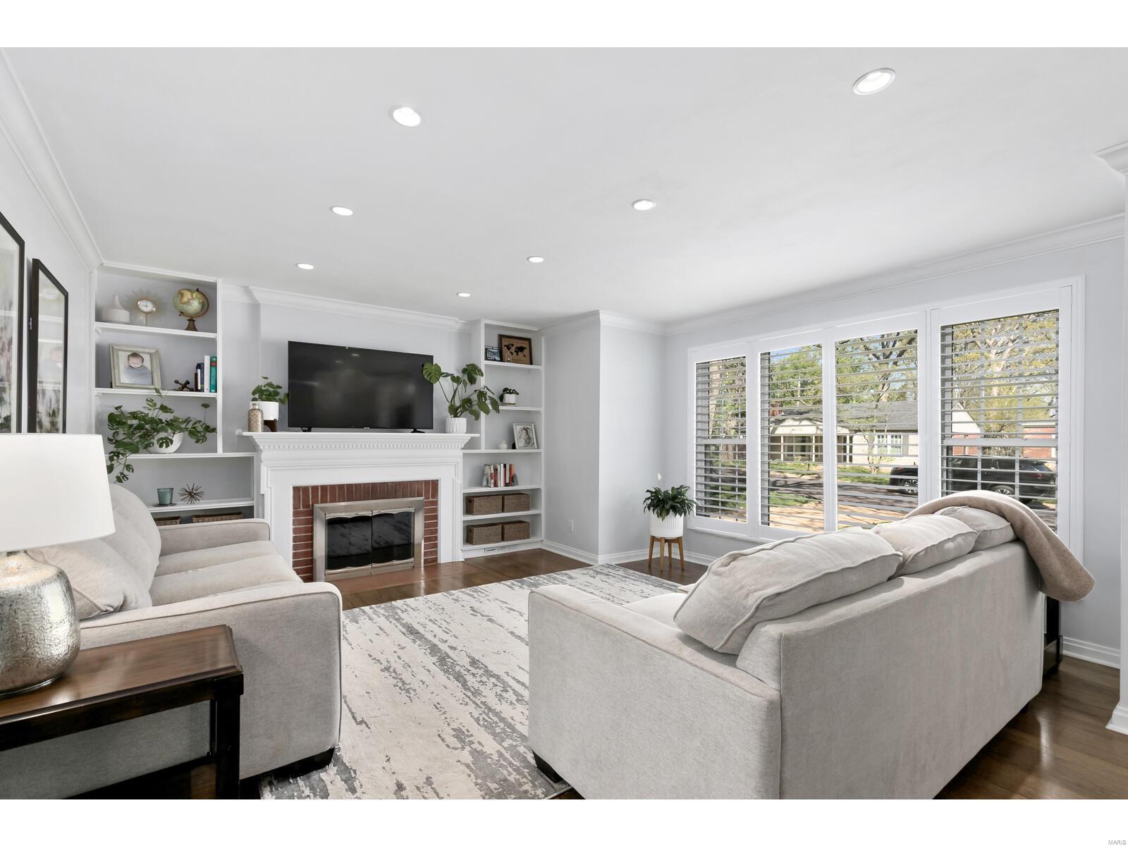 1109 Eastbrook Lane