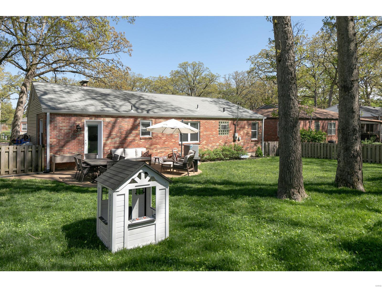 1109 Eastbrook Lane