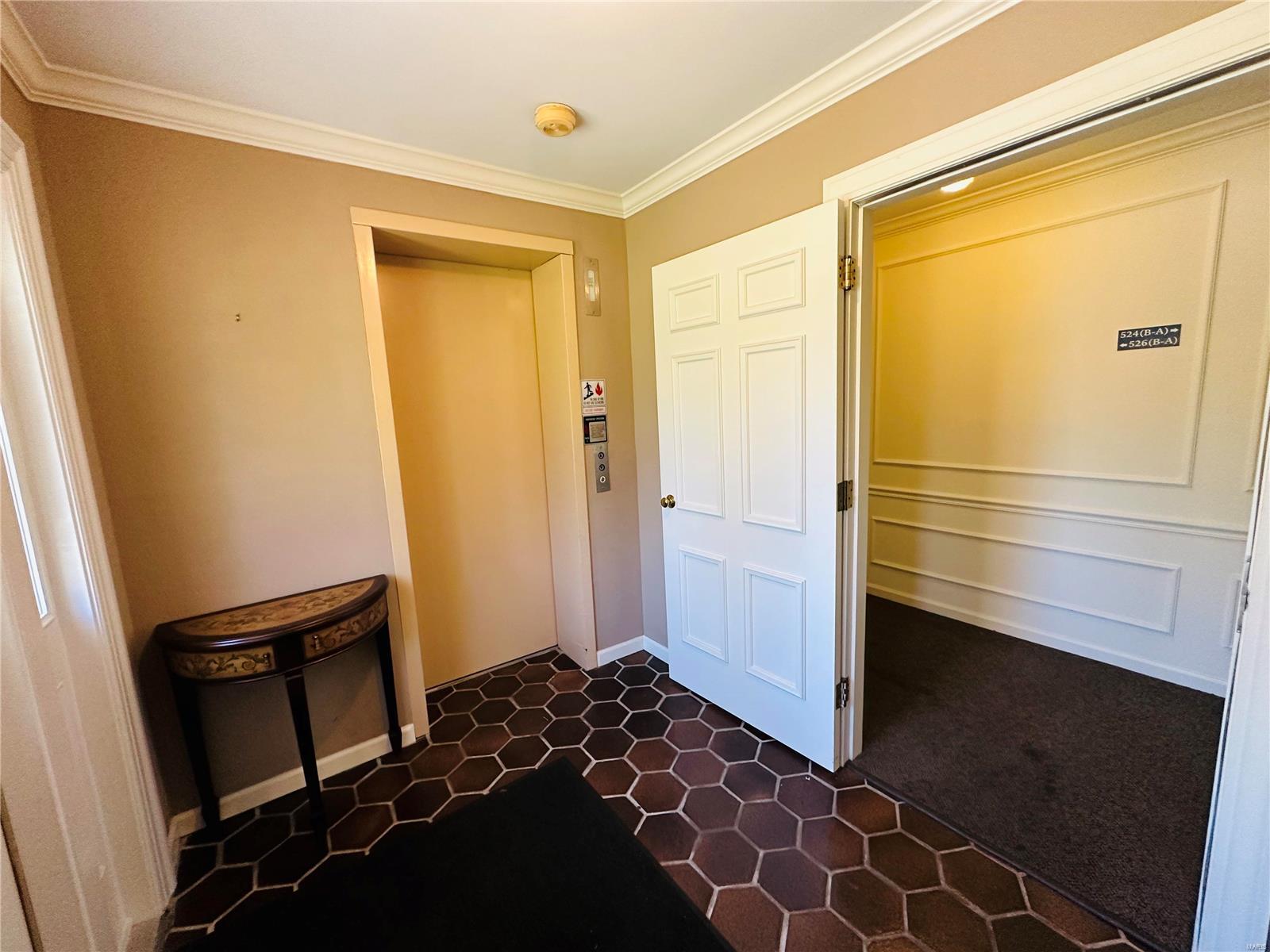 524 N Kirkwood Road Unit: 3B
