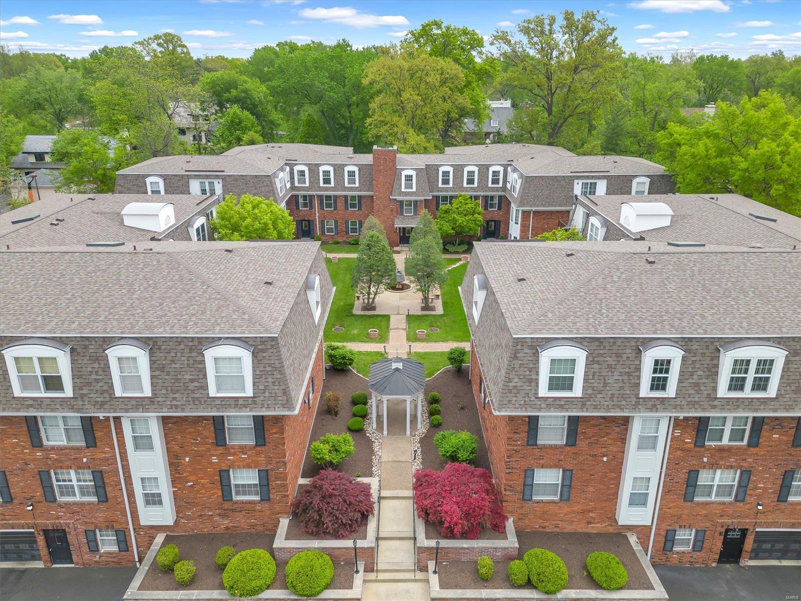 524 N Kirkwood Road Unit: 3B