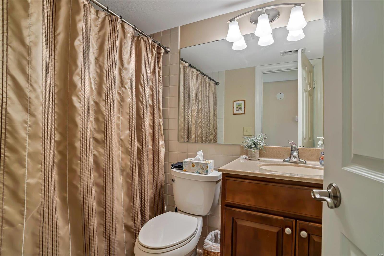 524 N Kirkwood Road Unit: 3B