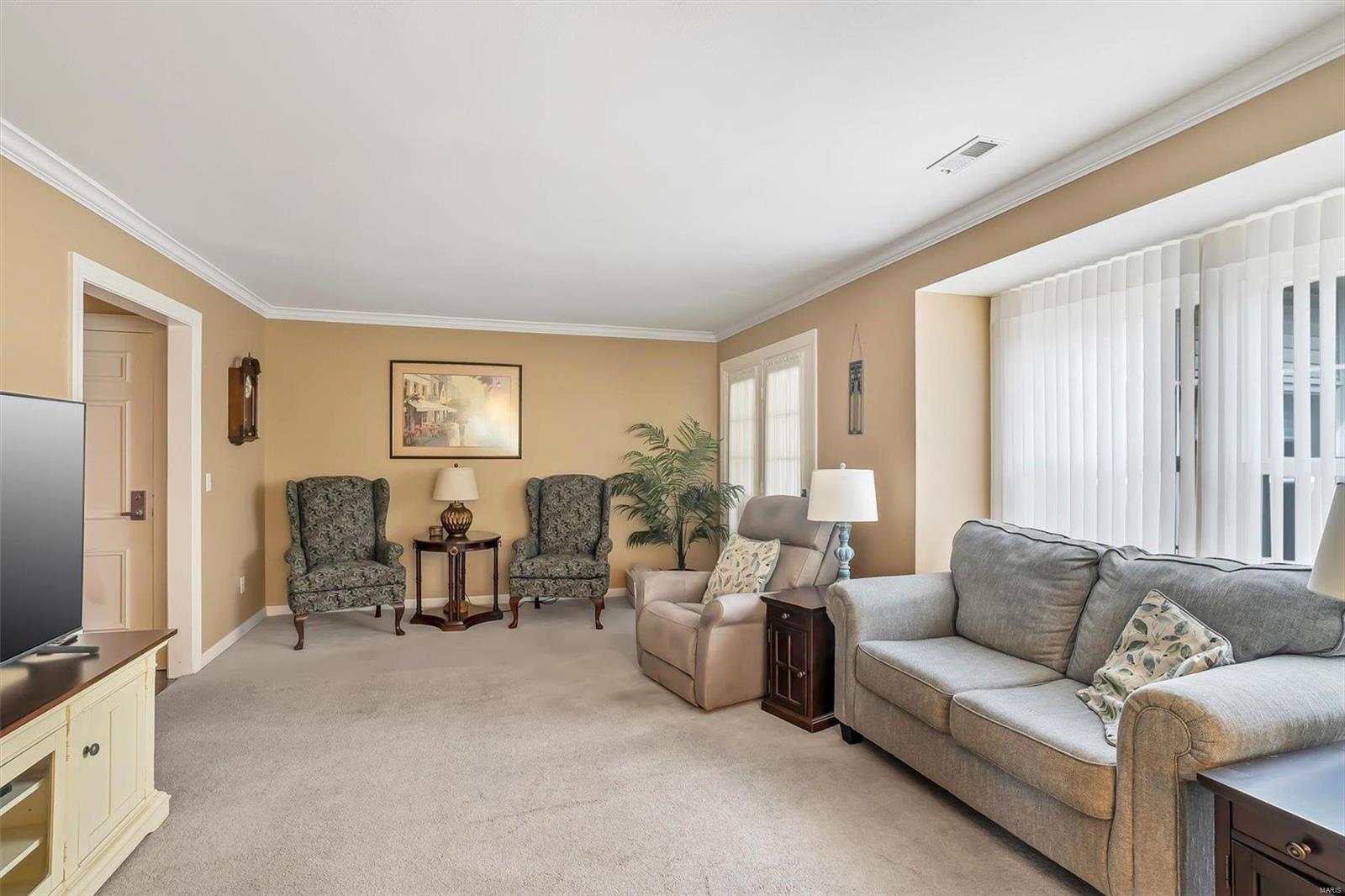 524 N Kirkwood Road Unit: 3B