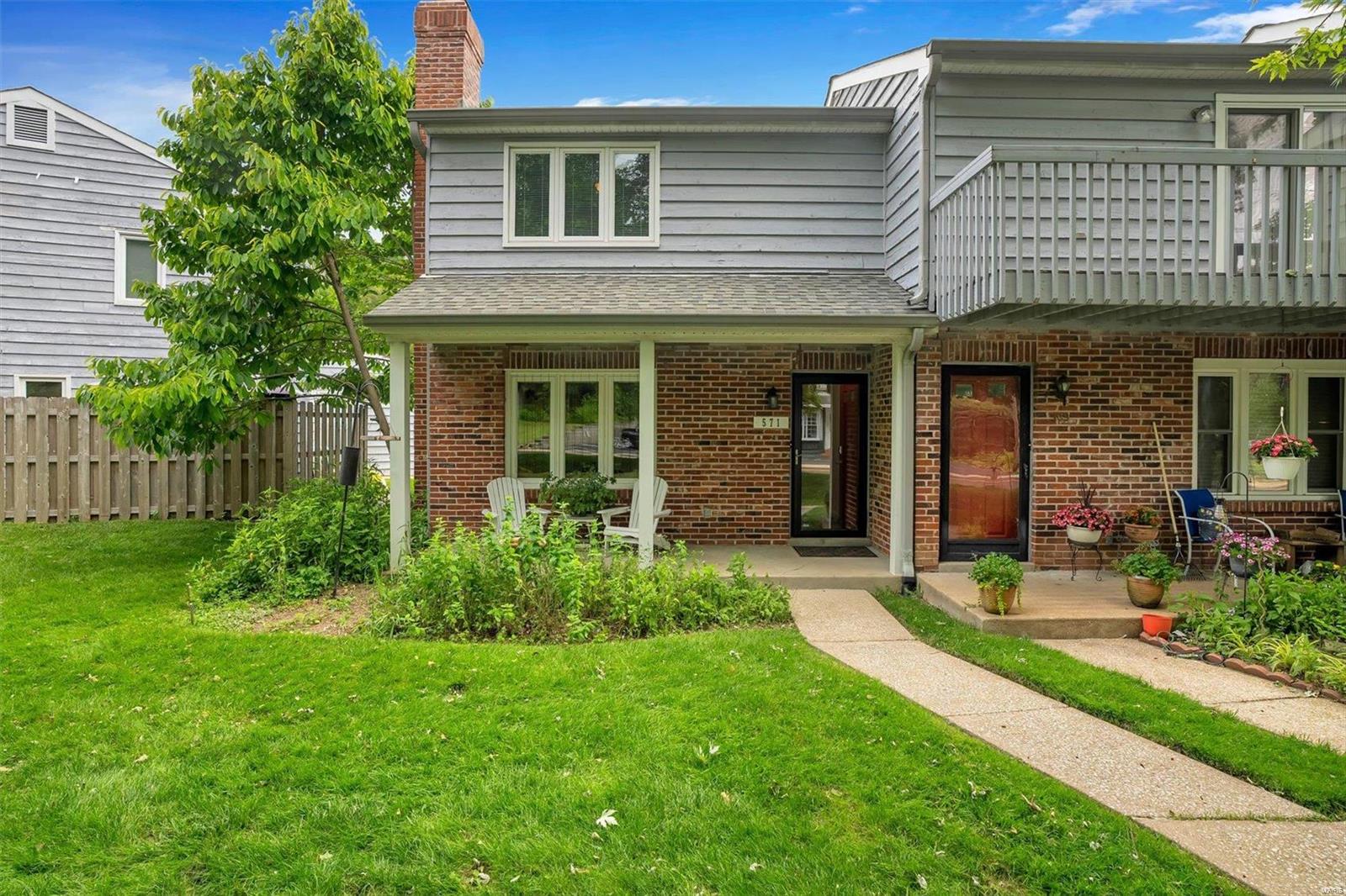 571 W Kirkham Avenue