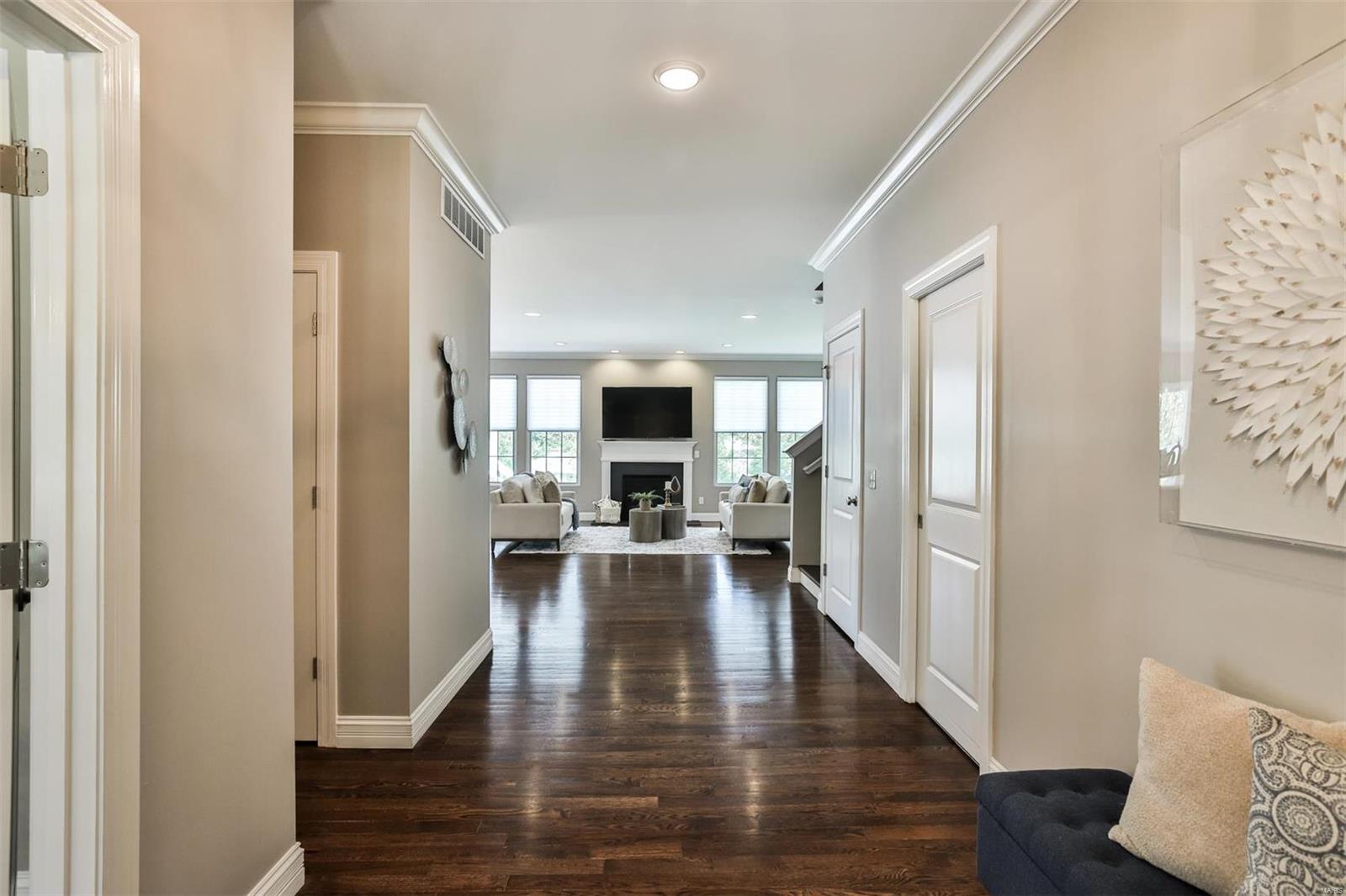 215 Reedway Lane