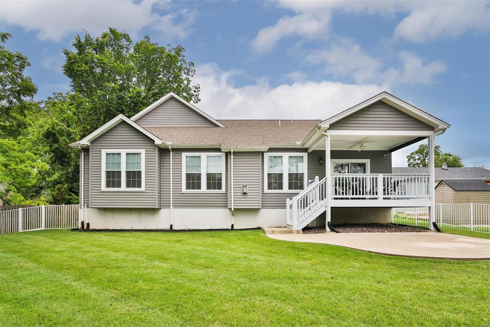 215 Reedway Lane