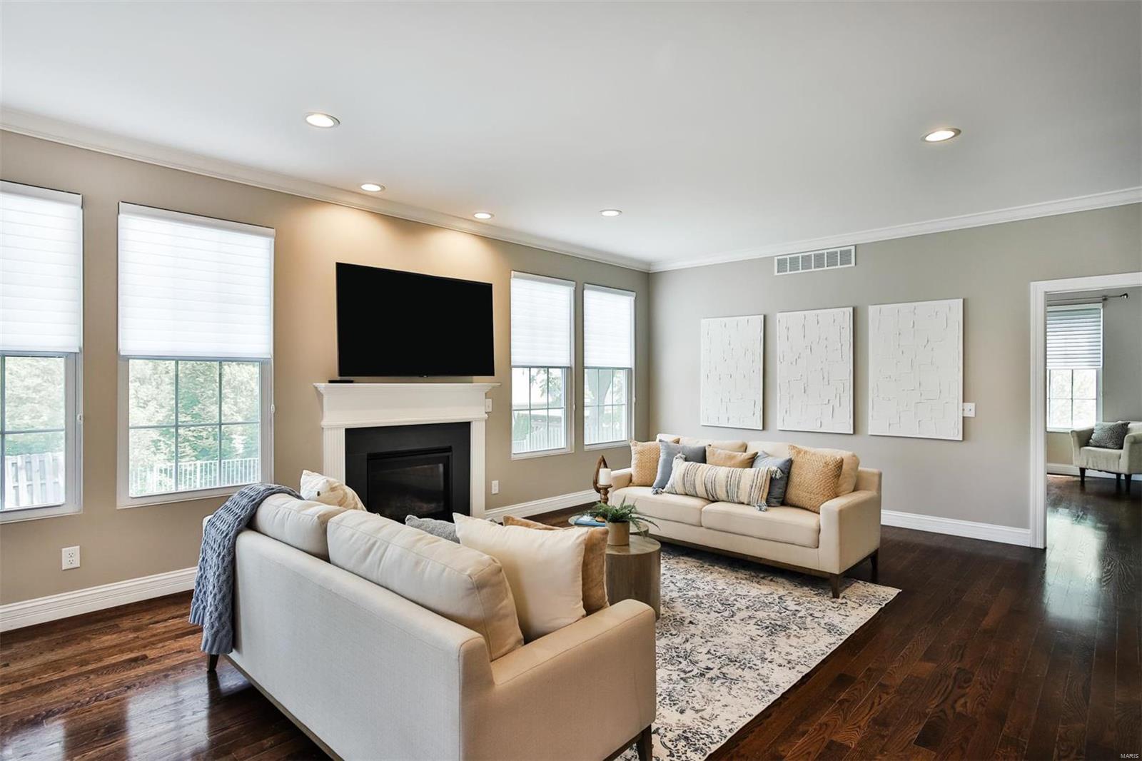 215 Reedway Lane