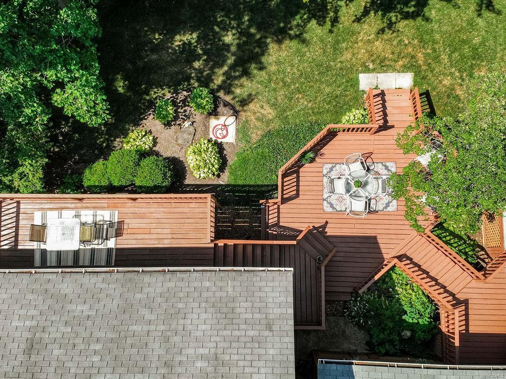 319 E Adams Avenue