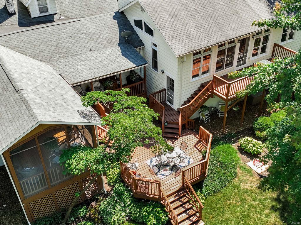 319 E Adams Avenue