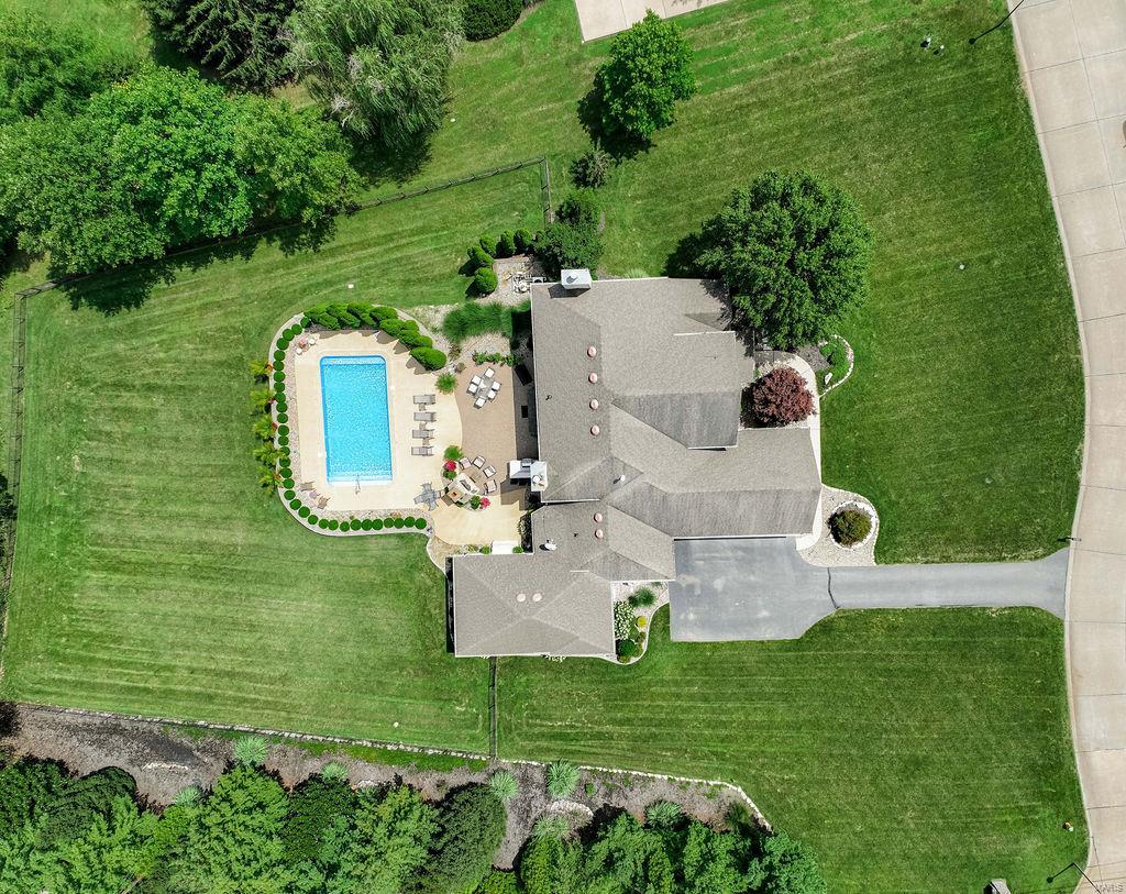 9800 Grandview Estates Drive