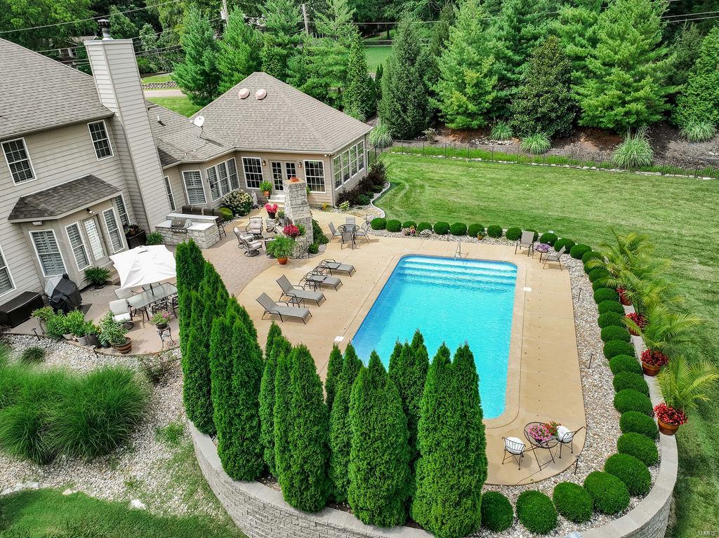9800 Grandview Estates Drive