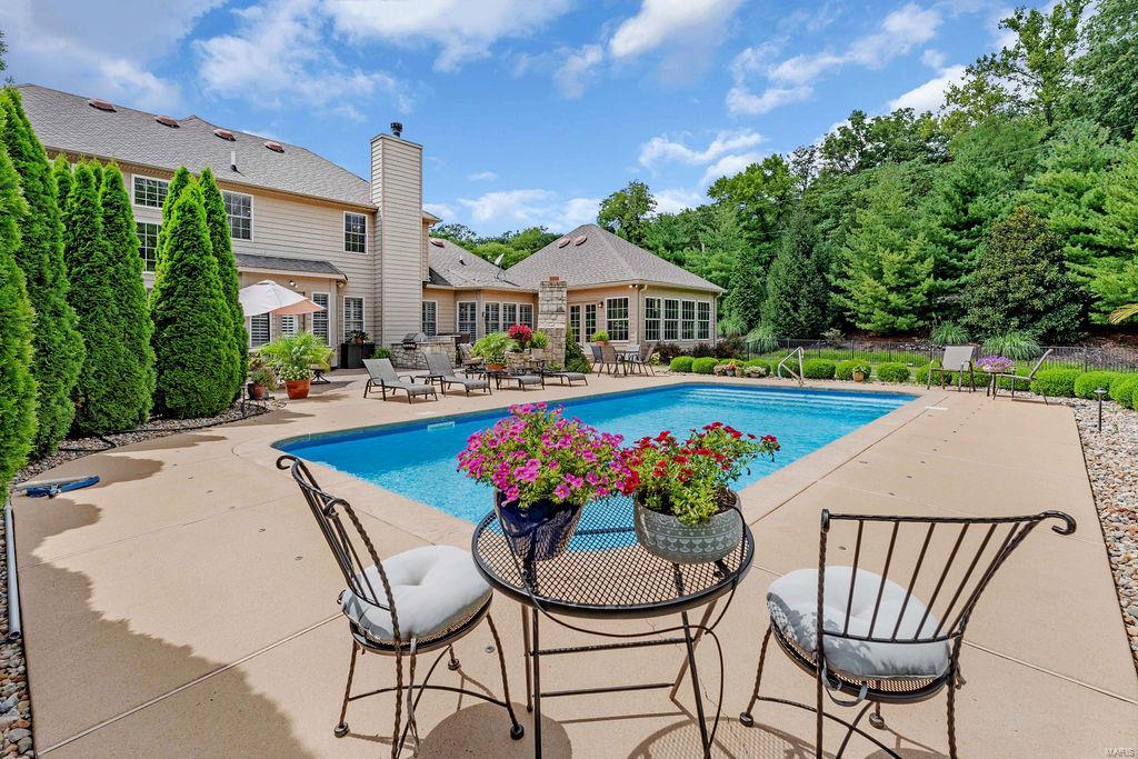 9800 Grandview Estates Drive