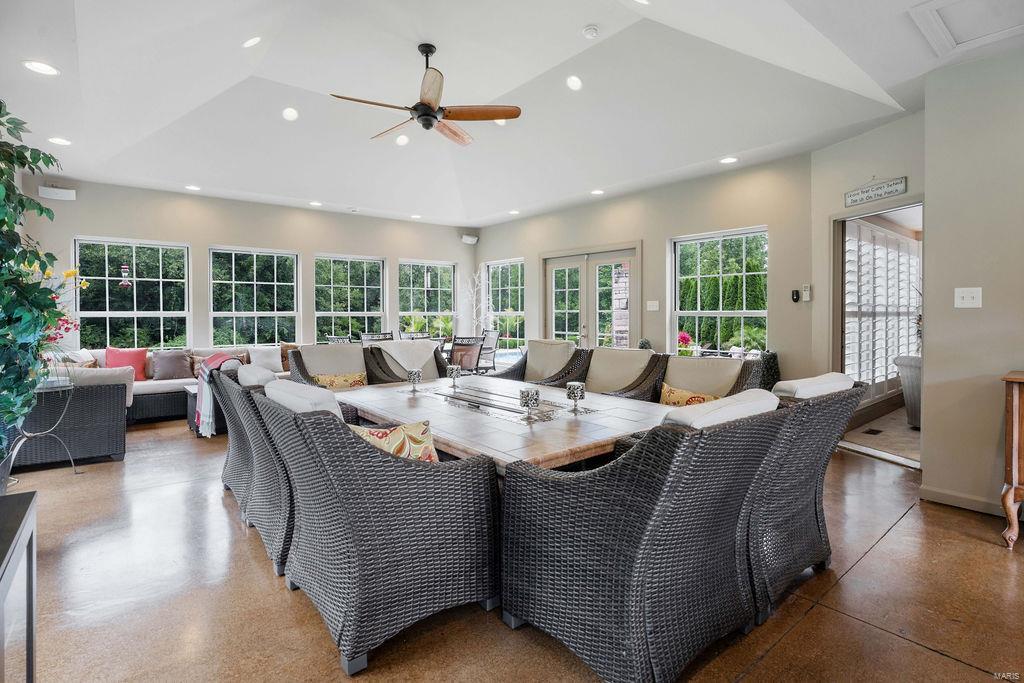 9800 Grandview Estates Drive