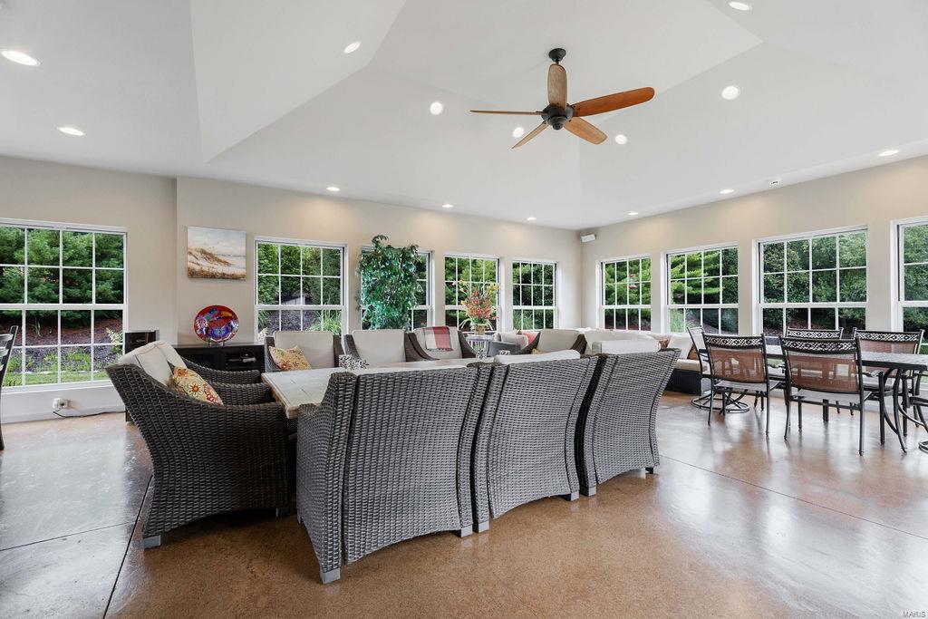 9800 Grandview Estates Drive