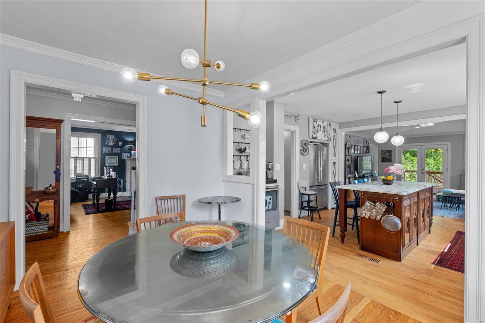 290 Parkland Avenue