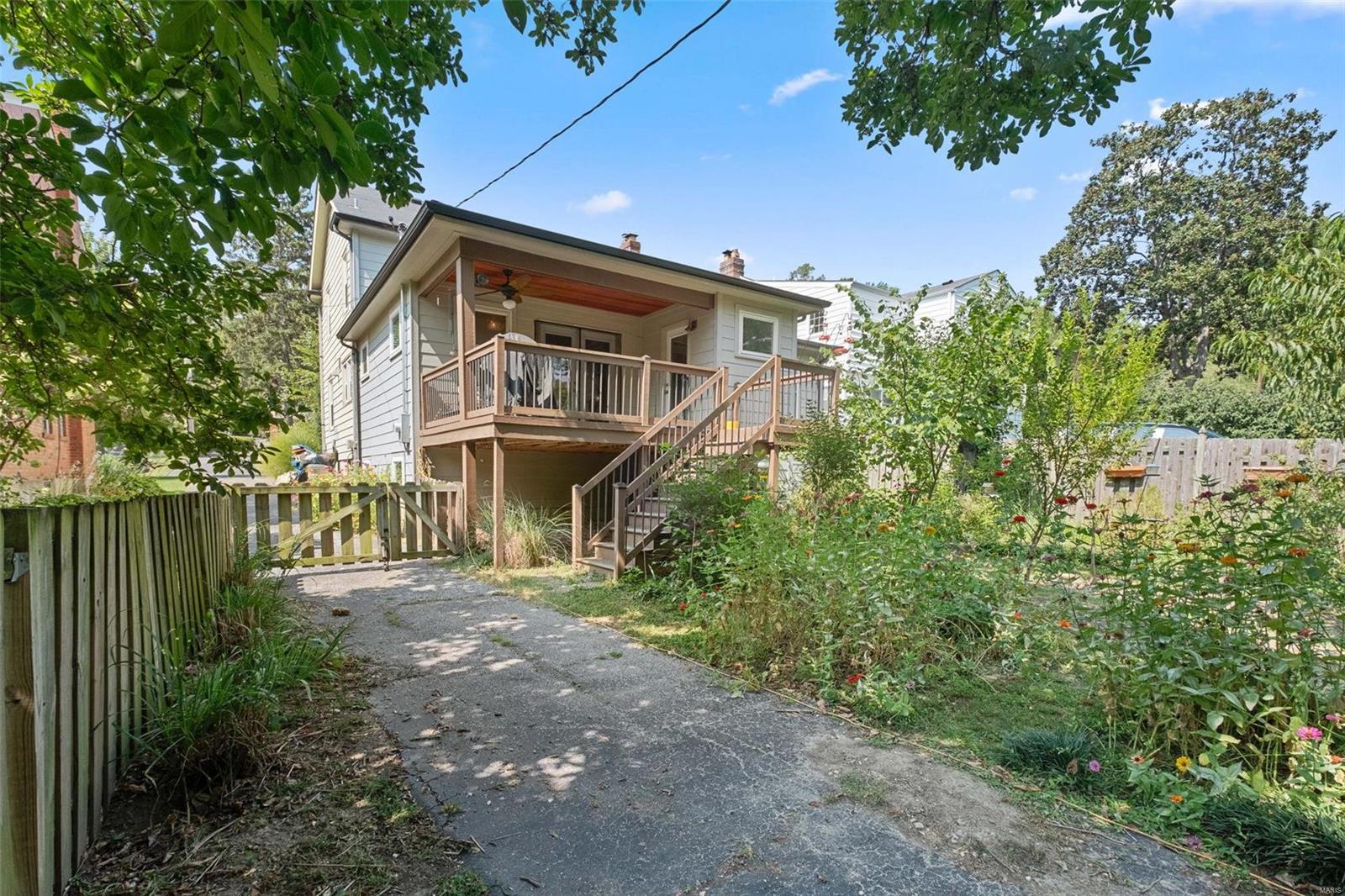 290 Parkland Avenue