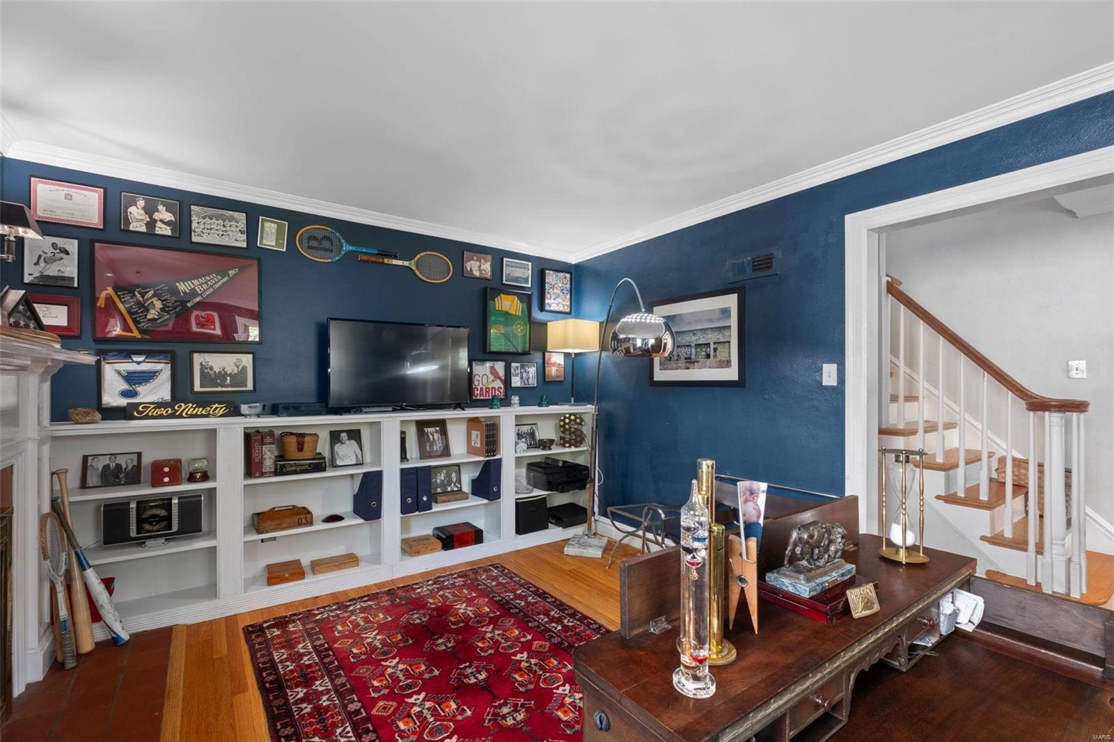 290 Parkland Avenue