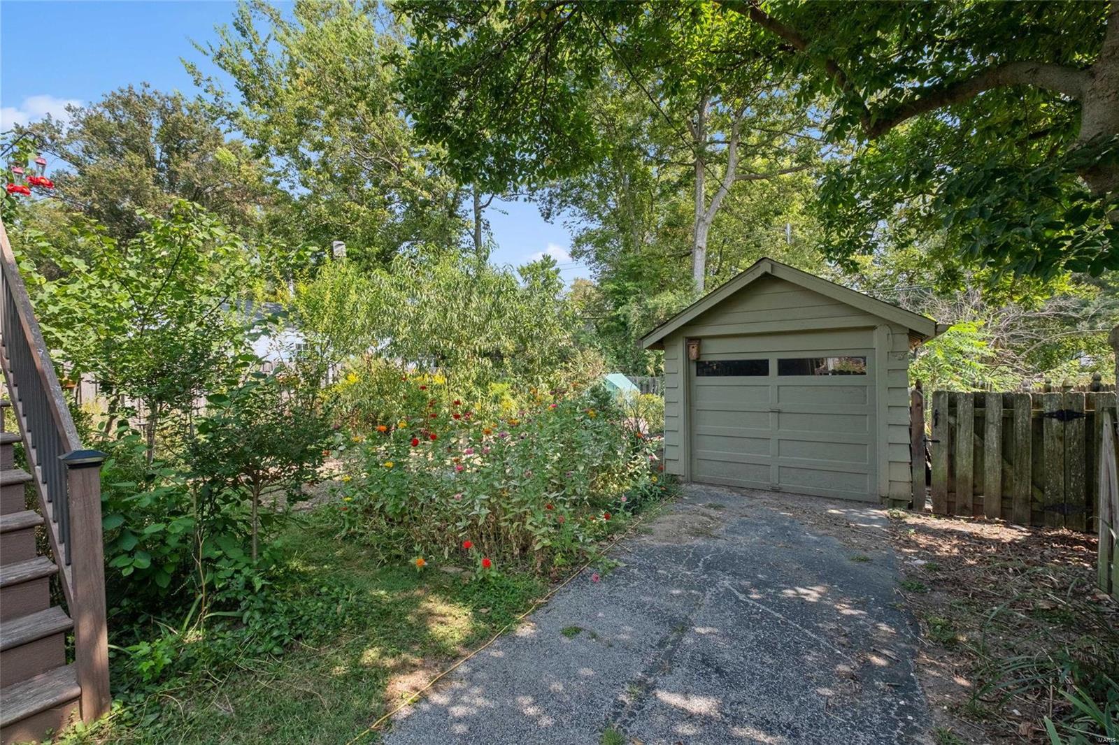 290 Parkland Avenue